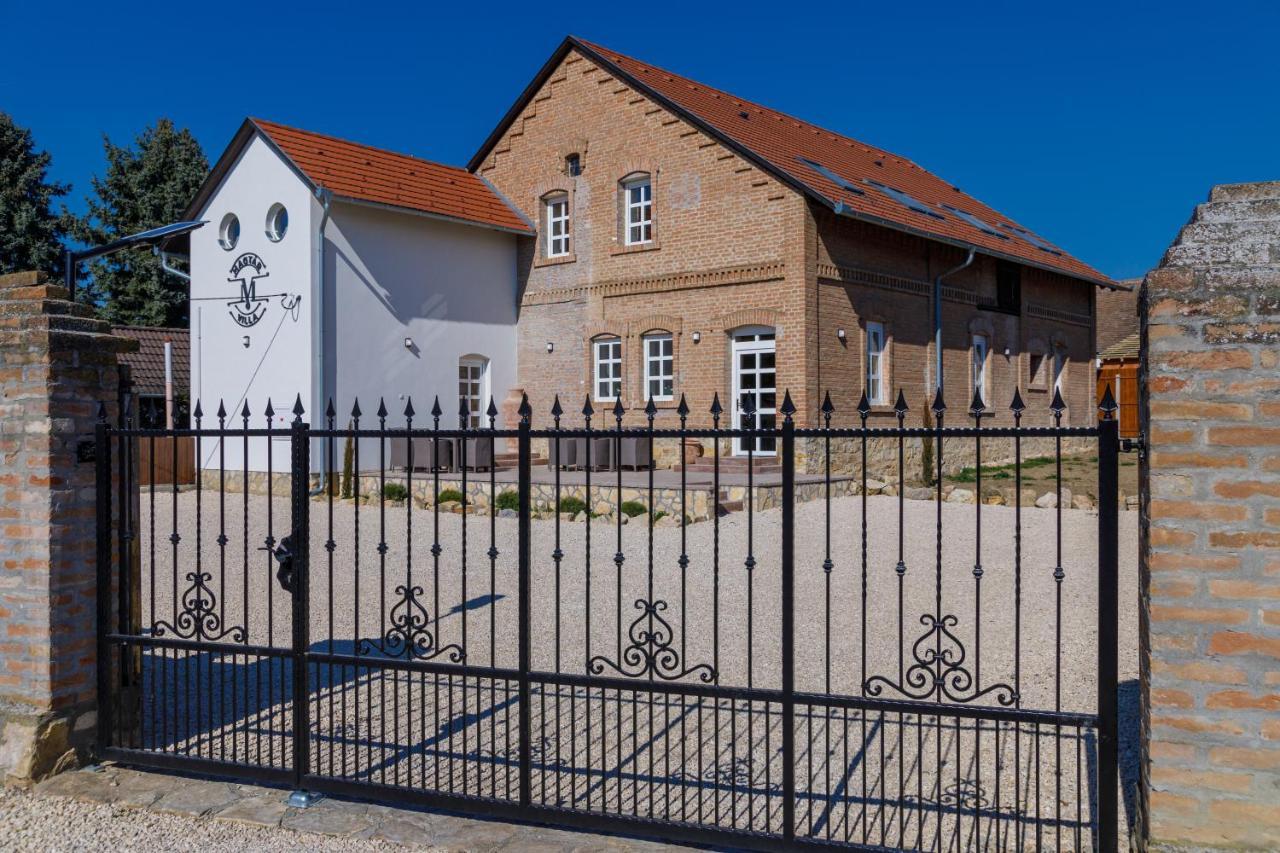 Magtar Villa Bóly エクステリア 写真